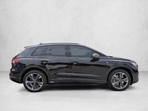 Certified 2025 Audi Q4 e-tron Prestige w/ Black Optic Package AWD/4WD image 4