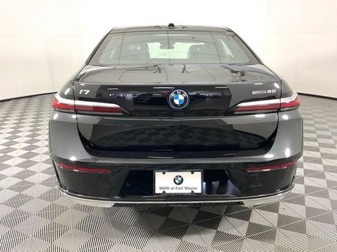 Used 2024 BMW i7 eDrive50 image 5