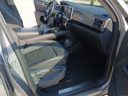 Certified 2025 Volkswagen Atlas SE FWD image 26
