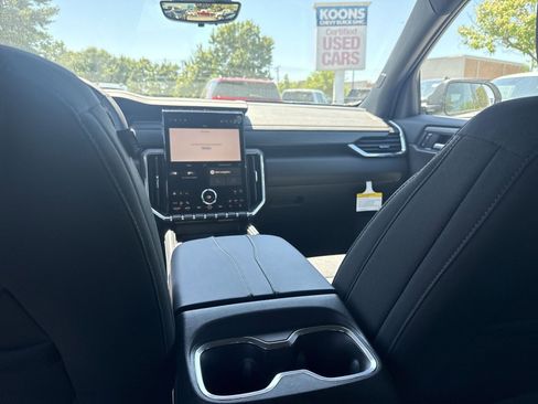 New 2026 GMC Acadia Elevation w/ Black Edition AWD/4WD image 18