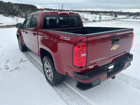 Used 2019 Chevrolet Colorado Z71 image 3