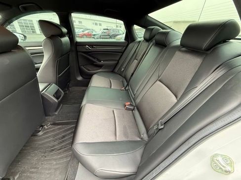 Used 2019 Honda Accord Sport image 13