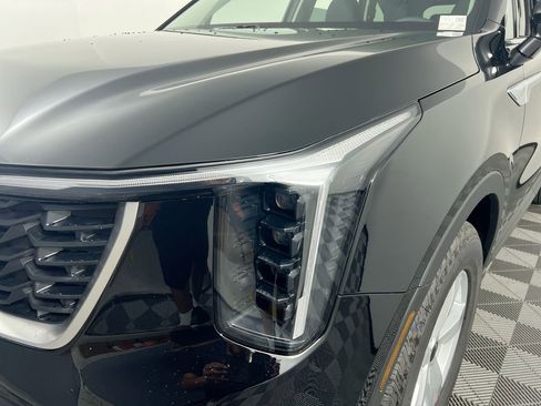 New 2026 Kia Sorento LX FWD image 11