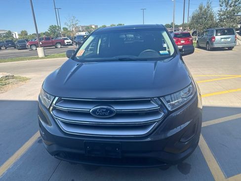 Used 2017 Ford Edge SE FWD image 9