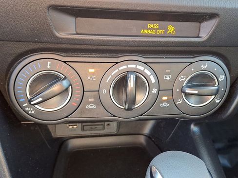 Used 2018 MAZDA MAZDA3 Sport w/ Preferred Equipment Package image 20