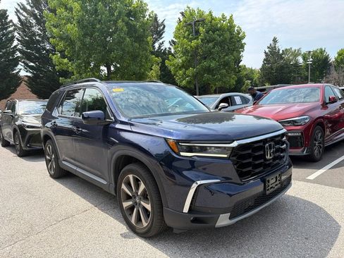 Used 2024 Honda Pilot Elite image 4