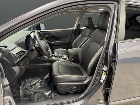 Used 2024 Subaru Crosstrek 2.5i Limited image 4