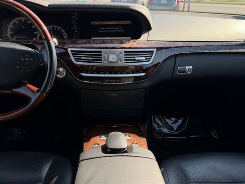 Used 2012 Mercedes-Benz S 550 4MATIC image 24