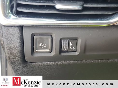Used 2022 Cadillac XT4 Sport w/ Comfort Package FWD image 20