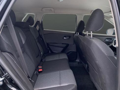 Used 2023 Nissan Rogue SV image 26