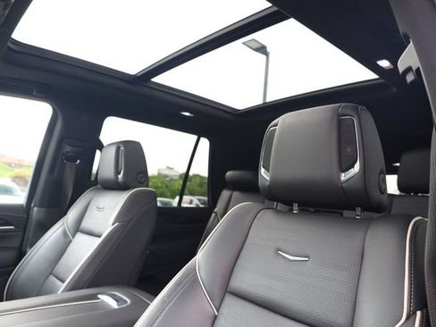 Used 2022 Cadillac Escalade Sport AWD/4WD image 21