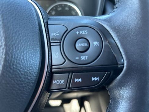 Used 2022 Toyota RAV4 XLE w/ Convenience Package AWD/4WD image 23