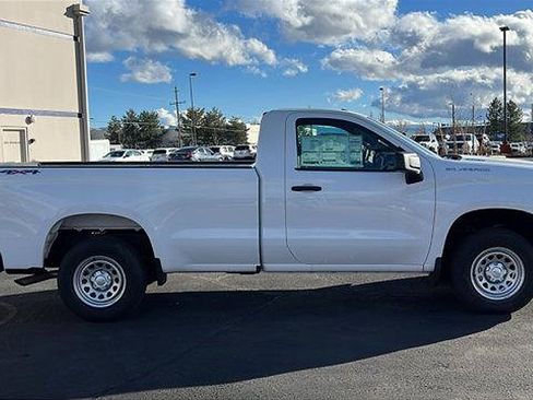 New 2026 Chevrolet Silverado 1500 W/T image 4