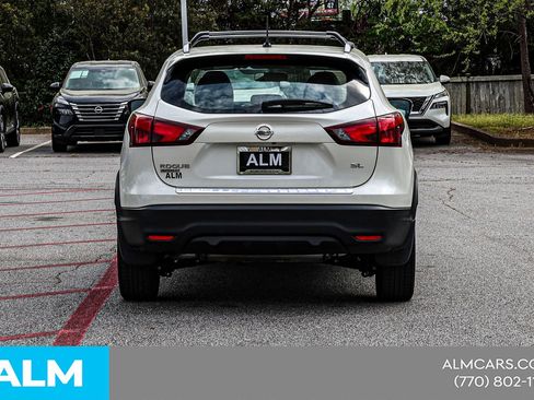 Used 2018 Nissan Rogue Sport SL image 13