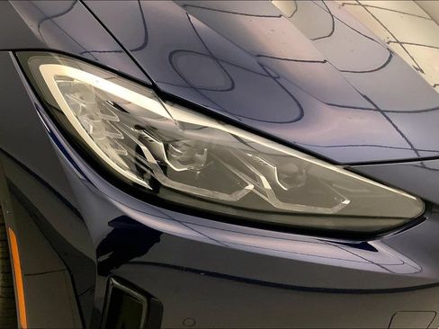 Certified 2023 BMW i4 eDrive35 RWD image 27