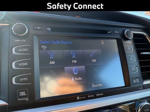 Used 2019 Toyota Highlander Limited Platinum image 16