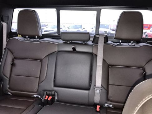 Used 2026 GMC Sierra 1500 Denali AWD/4WD image 23