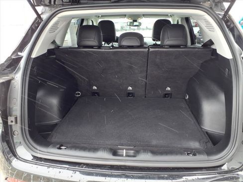 Used 2020 Jeep Compass Latitude w/ Cold Weather Group image 17