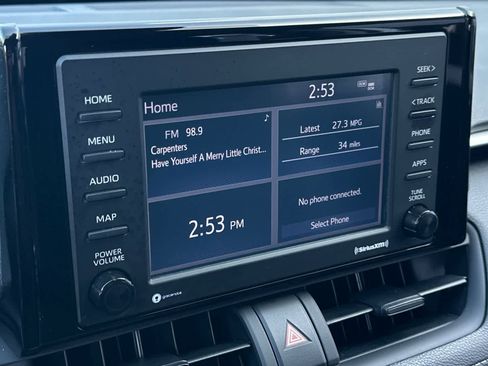 Used 2022 Toyota RAV4 LE image 21