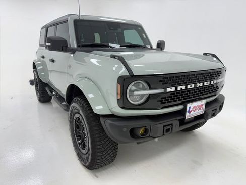 Used 2023 Ford Bronco Wildtrak AWD/4WD image 2