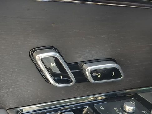 Used 2023 Land Rover Range Rover Sport SE image 16