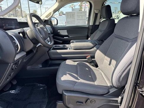 Certified 2025 Ford Expedition Max Active AWD/4WD image 23
