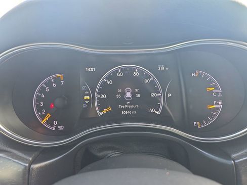 Used 2018 Jeep Grand Cherokee Limited image 26