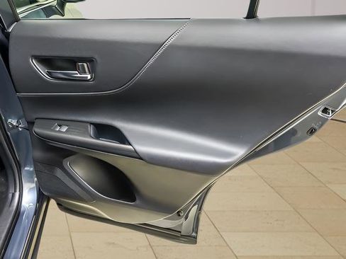 Certified 2022 Toyota Venza XLE image 24