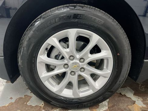 Used 2021 Chevrolet Equinox LS w/ LS Convenience Package FWD image 26