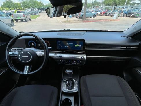 Used 2025 Hyundai Kona SEL FWD image 10
