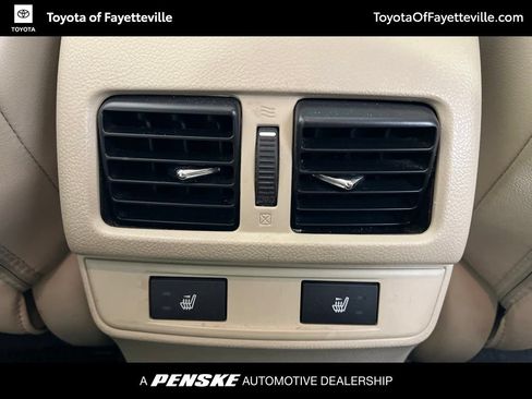 Used 2016 Subaru Outback 2.5i Limited AWD/4WD image 18