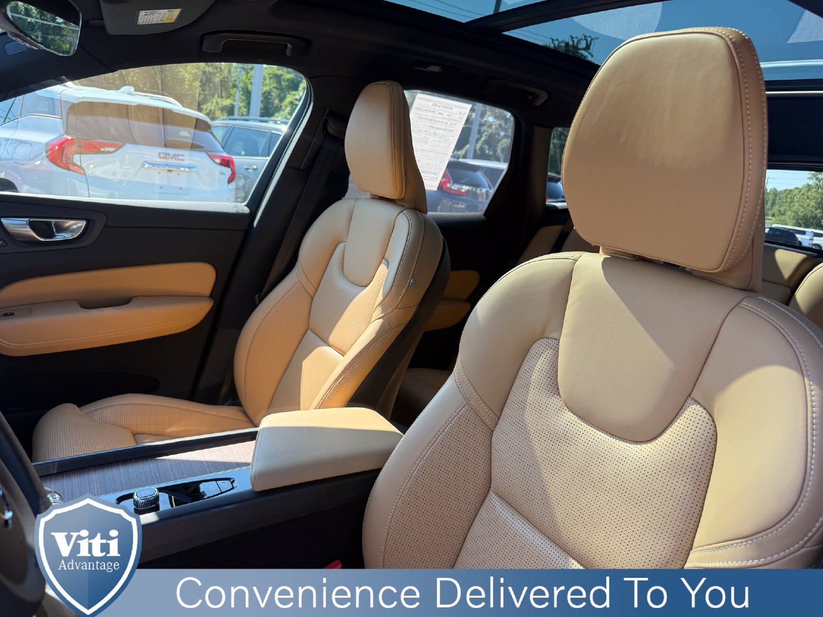 Used 2024 Volvo XC60 T8 Ultimate AWD/4WD image 18