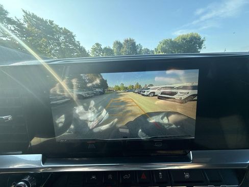 Used 2022 GMC Sierra 1500 Elevation image 20