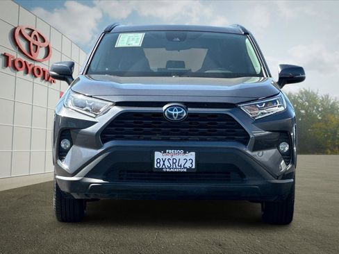 Certified 2021 Toyota RAV4 XLE w/ Convenience Package image 8