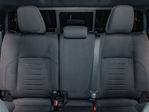 Used 2024 Toyota Tacoma TRD Off-Road image 23