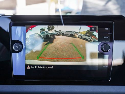 New 2026 Volkswagen Jetta SE image 32