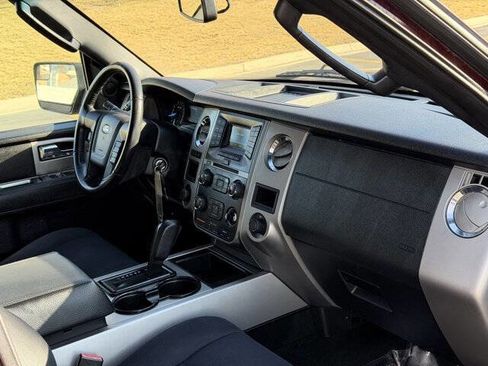 Used 2017 Ford Expedition EL XLT image 20