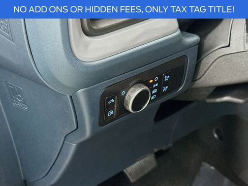 New 2025 Ford Maverick XL image 10