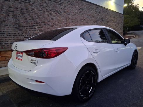 Used 2016 MAZDA MAZDA3 i Sport FWD image 5