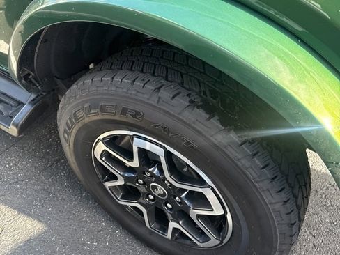 Certified 2025 Ford Bronco Outer Banks AWD/4WD image 9