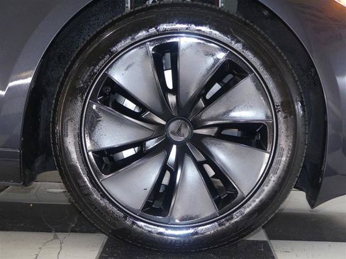 Used 2025 Tesla Model 3 Long Range RWD image 27