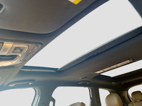 Used 2021 Kia Telluride SX w/ Towing Package image 22