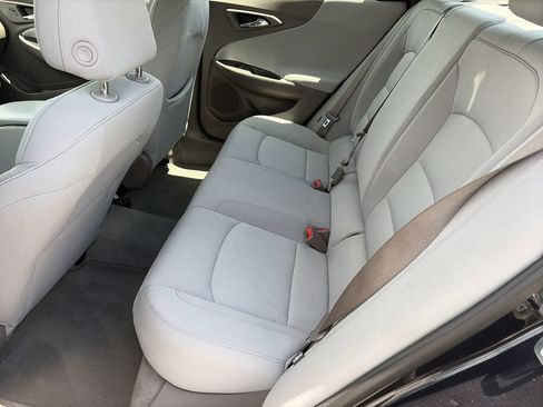 Used 2023 Chevrolet Malibu LS FWD image 31
