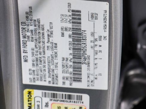 Used 2020 Ford Fusion SE image 30