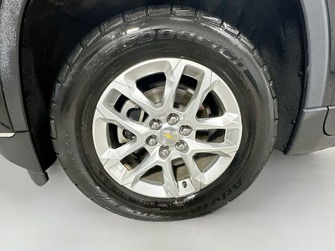 Used 2019 Chevrolet Traverse LT image 36