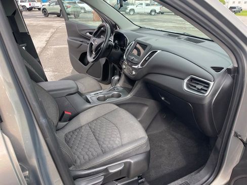 Used 2019 Chevrolet Equinox LT FWD image 19