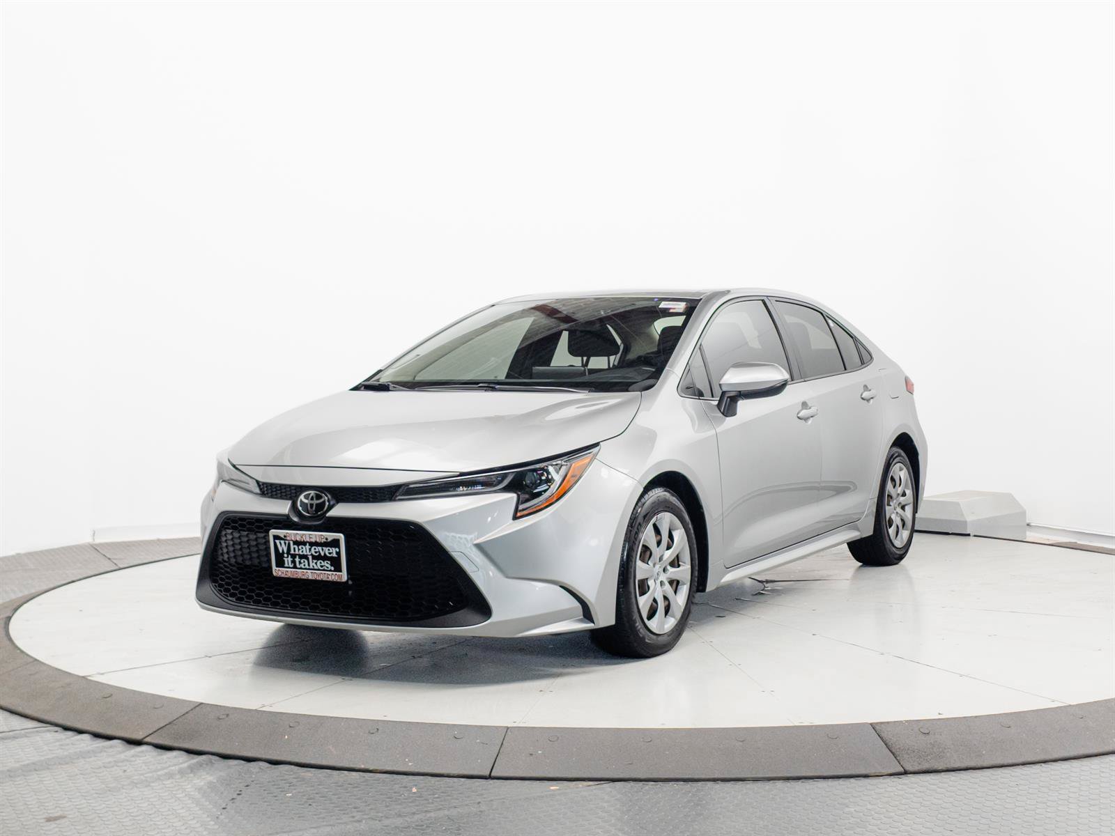 Used 2020 Toyota Corolla LE FWD image 3