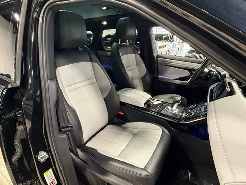 Used 2020 Land Rover Range Rover Evoque R-Dynamic S image 6