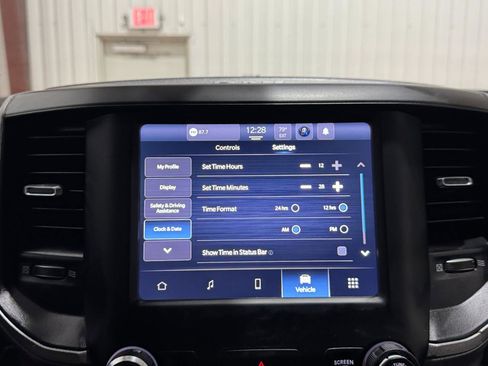 Used 2022 RAM 2500 Tradesman AWD/4WD image 38