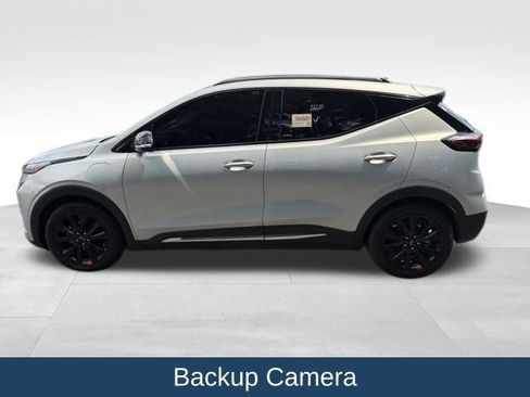 Used 2023 Chevrolet Bolt EUV Premier w/ Sun & Sound Package FWD image 7